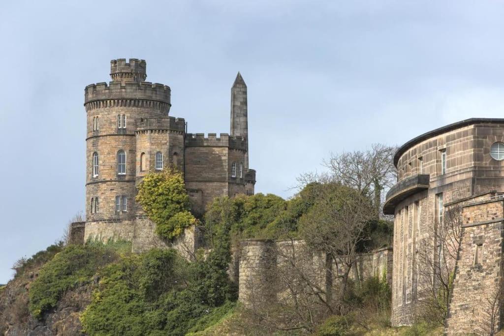 Next To The Palace And Royal Mile With Parking EDI Eksteriør bilde